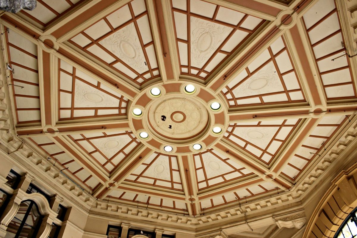 melbourne travel flinders street station building architecture