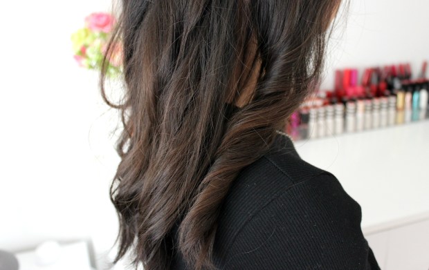 lightening spray wavy hair