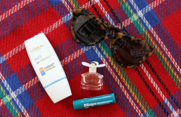 summer essentials karen walker sunglasses makeup