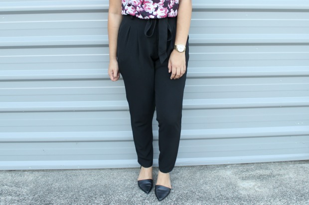 work outfit ootd high-waisted pants mirrou